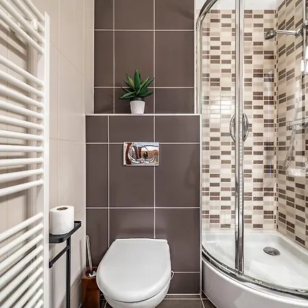 Appartement Apartment Katry With Tatry View & Balcony *