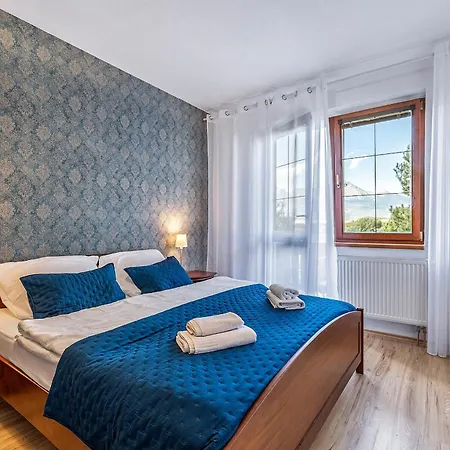 Katry With Mountain View & Balcony Appartamento Vel'ka Lomnica